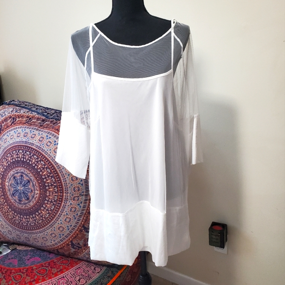 🙏 Love J Sheer white top w camisole 2 pieces sixe 1x